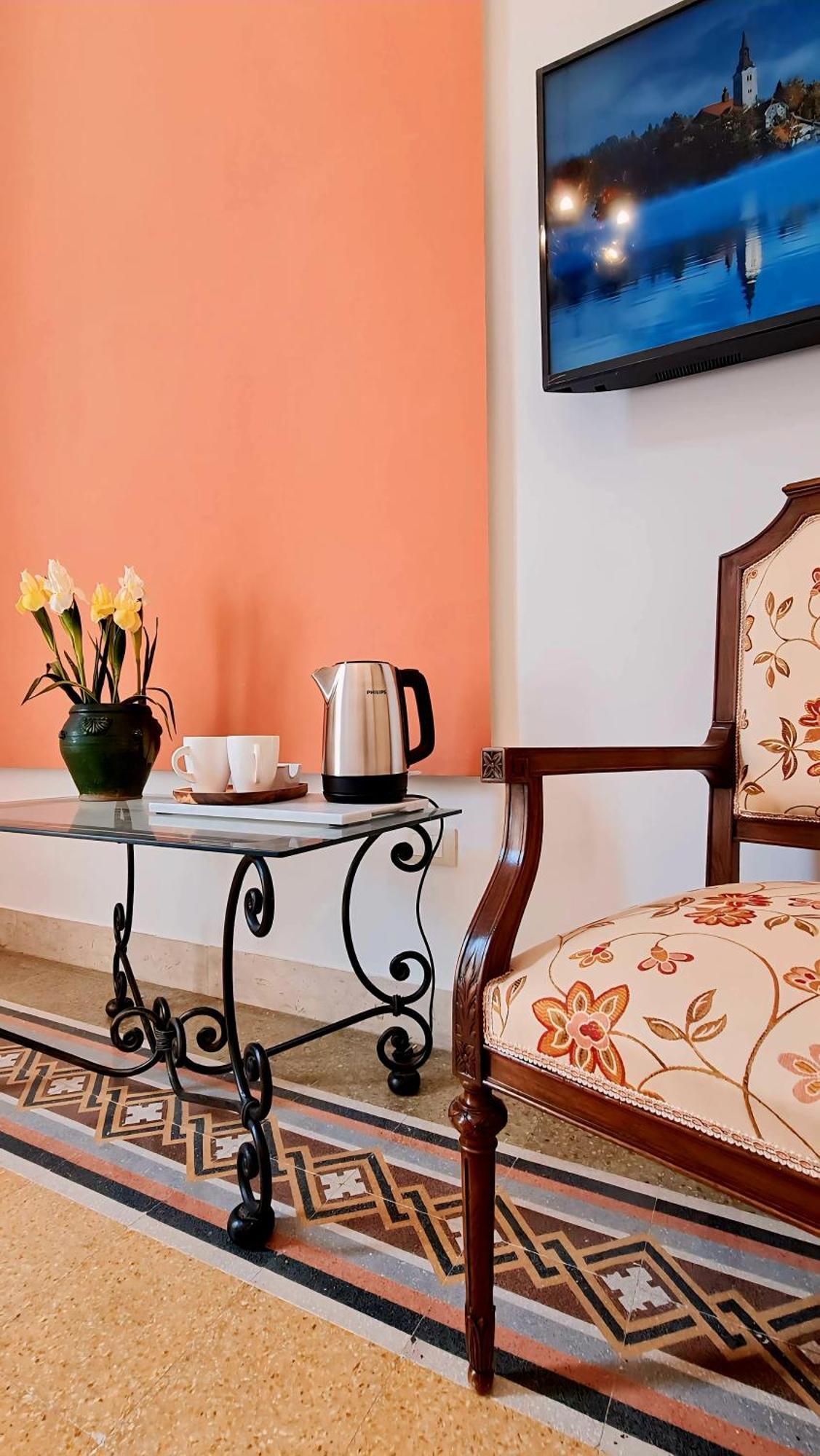 Maisonnouveau Palermo Luaran gambar